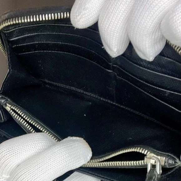 Prada Black Wallet with Yellow Arrow Design - Picture 8 of 8